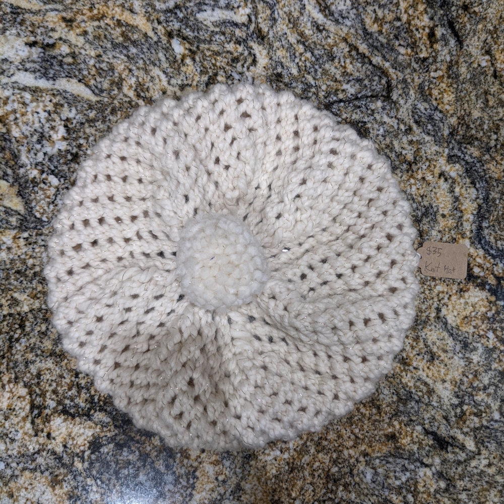 Cream knitted baret hat